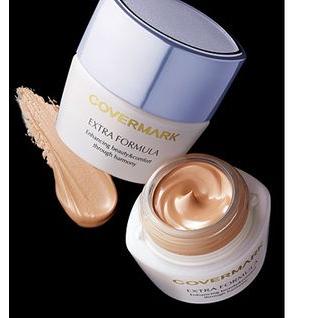 カバーマーク センサリーロゼ カラー エクストラ フォーミュラ 『01 ライトアイボリー』 SPF30　PA++