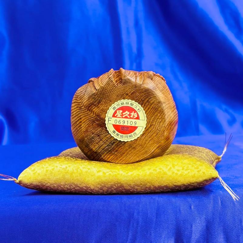 屋久杉 『布袋様』 屋久杉認定シール付き 天福布袋 七福神 家庭円満 無病息災 金運 福徳 商売繁盛 神木 置物 ギフト |  | 02