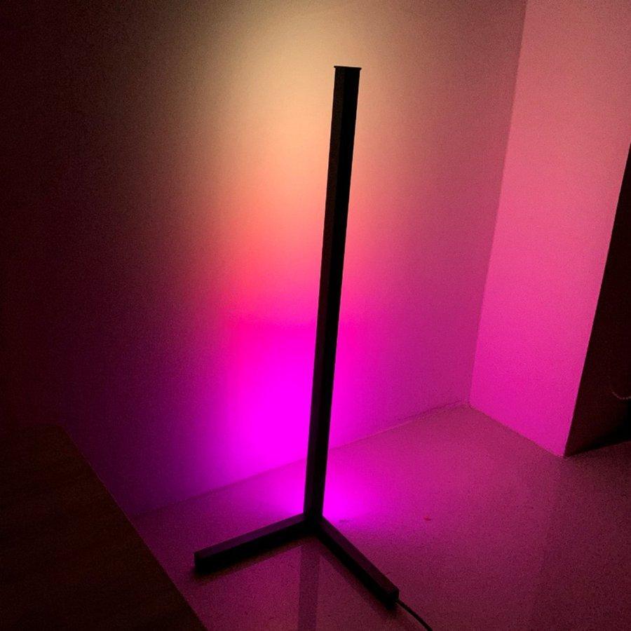 買得 アイアンフロアランプミニマリストフロアランプスタンディングランプライトrgb 蛍光灯 Www We Job Com