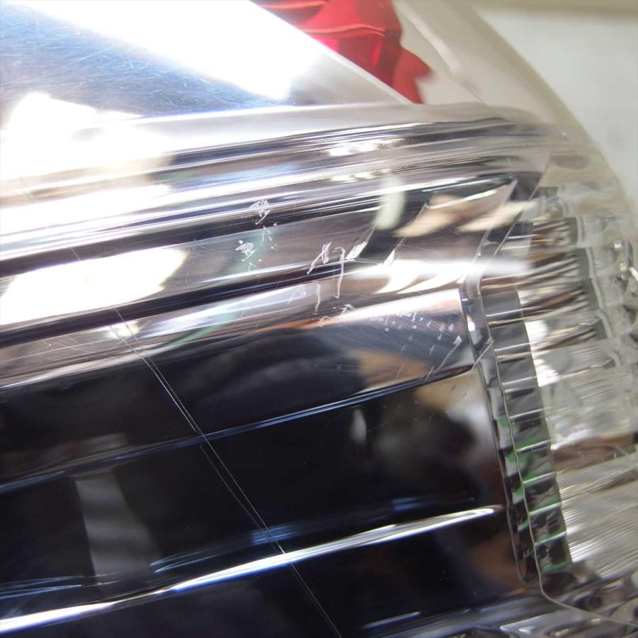 フィットシャトル　GP2 テールランプ フィットシャトル DAA-GP2 GP3 GP GJ 左 テールランプ テールライト