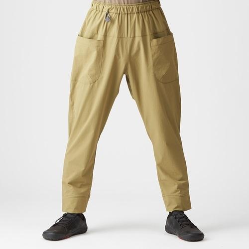 ダブルフェイスのソフトシェルパンツ AXESQUINELEMENTS