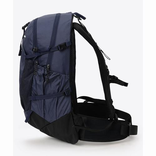美品 コロンビア Columbia バックパック レッドウッド 32L 黒 希少 Columbia（コロンビア） WildwoodHeights30LBackpack （ワイルドウッド