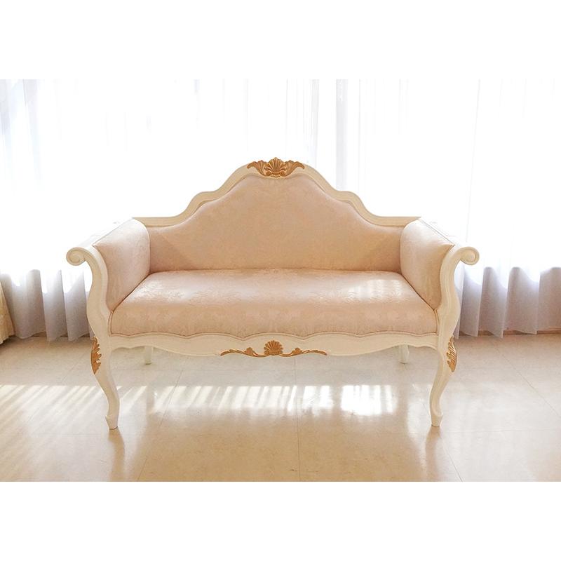 輸入 オーダー家具 カウチソファ W120cm ホワイト色&ゴールド色 シェルの彫刻 リボンとブーケ柄 オフホワイトの張地_2