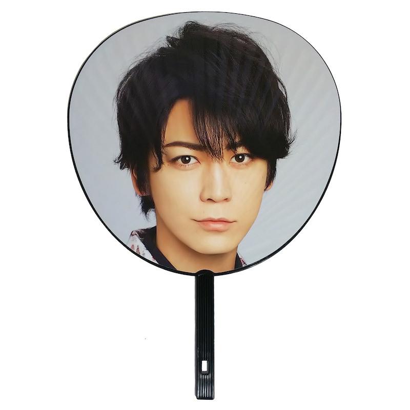 Kat Tun 亀梨和也 Follow Me ジャンボうちわ 公式グッズ 中古ランクa Wejuj Wetnosedog Company ヤフー店 通販 Yahoo ショッピング