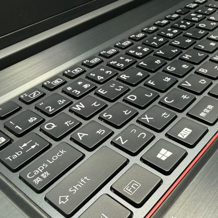 富士通（FUJITSU） 【Quadro P3200搭載】富士通 CELSIUS H980 モバイル