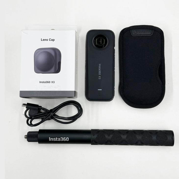 ★美品★Insta360 X3 CINSAAQ/B Insta360 【新品レンズに交換済み】Insta360 X3 CINSAAQ/B アクション