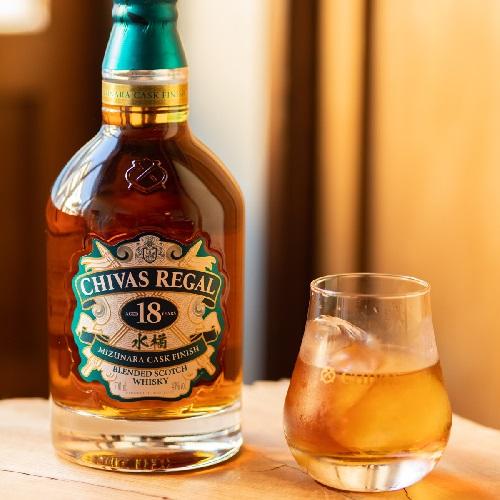 シーバス リーガル 18年 ミズナラ カスク フィニッシュ 43度 700ml