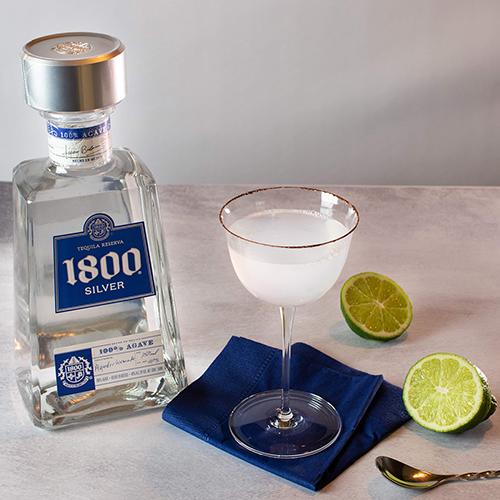 クエルボ 1800 シルバー ＜正規品＞ 750ml 40度 テキーラ アサヒ Jose