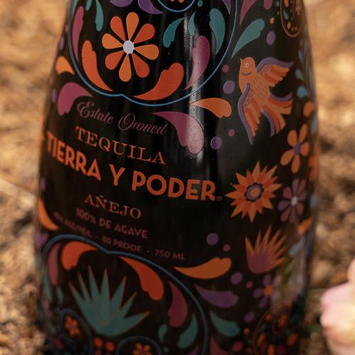 2/22 P+3％ 正規品 ティエラ イ ポデール アネホ 750ml 40度