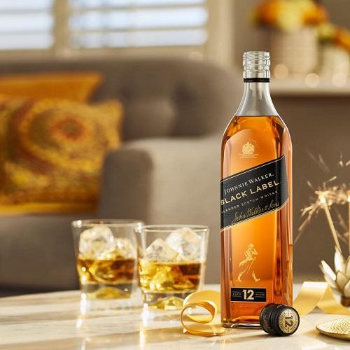 古酒　ジョニーウォーカー12年　NAHA OKINAWA ジョニーウォーカー（JOHNNIE WALKER） 北海道・沖縄・離島は配送不可