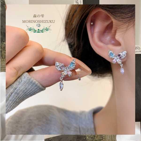 即発送❤️‍ピアス シルバー 新品同様 レディース ピアス レディース アレルギー対応 シルバー925 ポスト CZ ライン