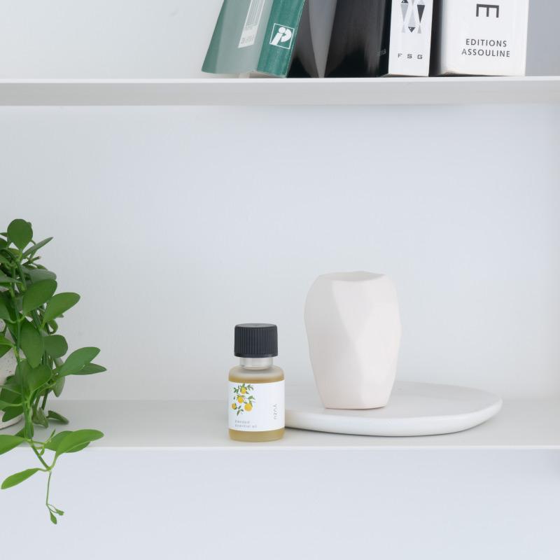 ゆず ブレンド精油 30ml 生活の木 アロマオイル エッセンシャルオイル レモン | 生活の木 | 01