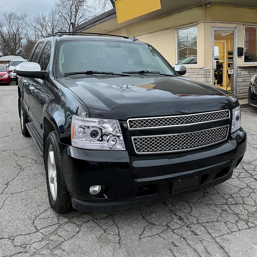 Spec D Tuning クロームプロジェクターヘッドライト 2007 2013 Chevy Avalanche ヘッドライトア 並行輸入品の画像