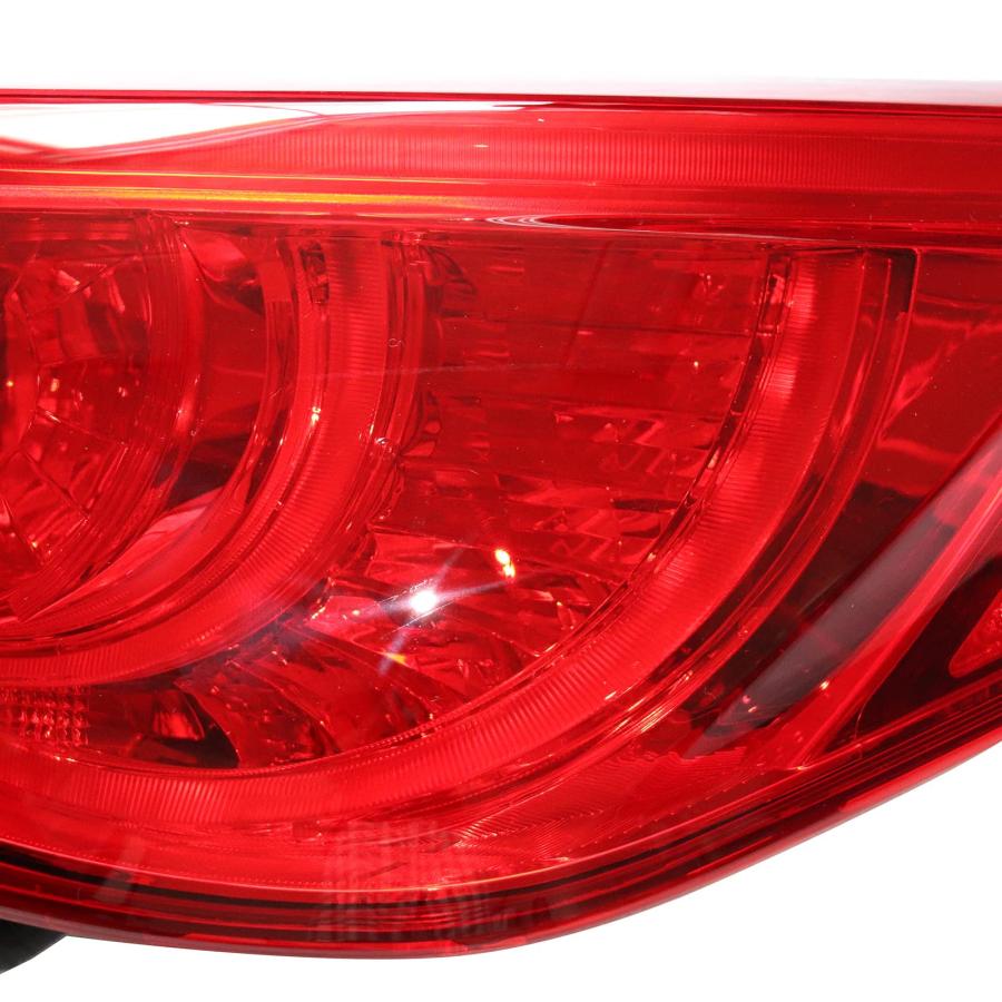 【並行輸入品】TBVECHI リア助手席側テールライト 2014 2017 Infiniti Q50 Q50s対応 アウター右クリアレンズテールの画像