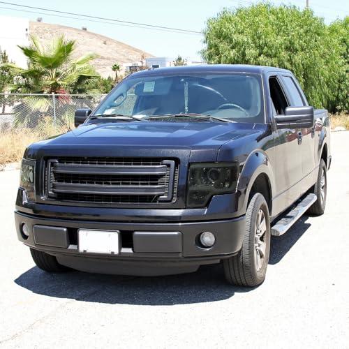 【並行輸入品】 Spec D Tuning Glossy Black Smoke Projector Headlights w/LED Striの画像