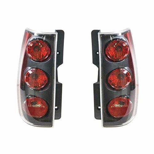 【並行輸入品】 TRQ Rear Tail Lights Set Compatible with 2007 2014 GMC Yukon 200の画像