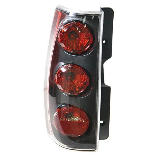 【並行輸入品】 TRQ Rear Tail Lights Set Compatible with 2007 2014 GMC Yukon 200の画像