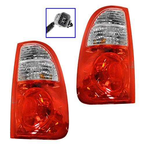 【並行輸入品】 TRQ Driver \u0026 Passenger Side Rear Tail Lights Set Compatible withの画像