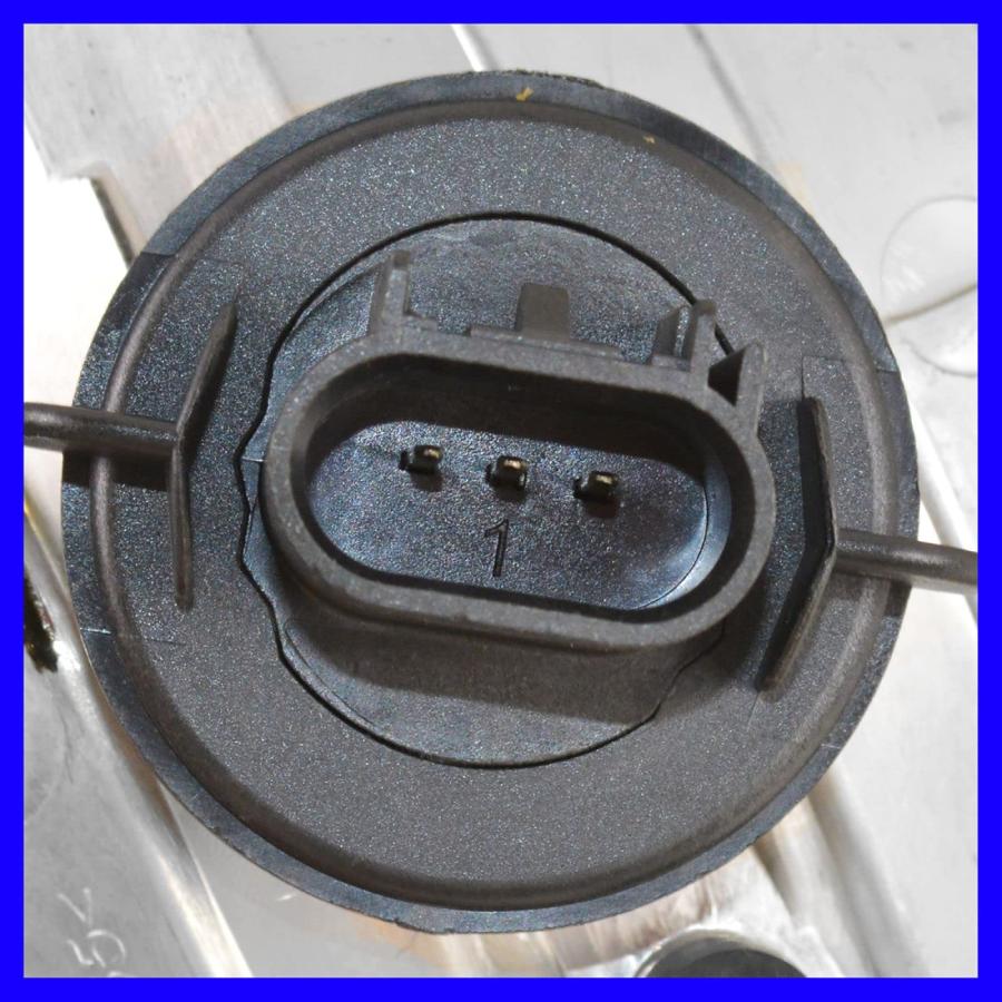 【並行輸入品】 TRQ Left Headlight Assembly Drivers Side Compatible with 2007 20の画像