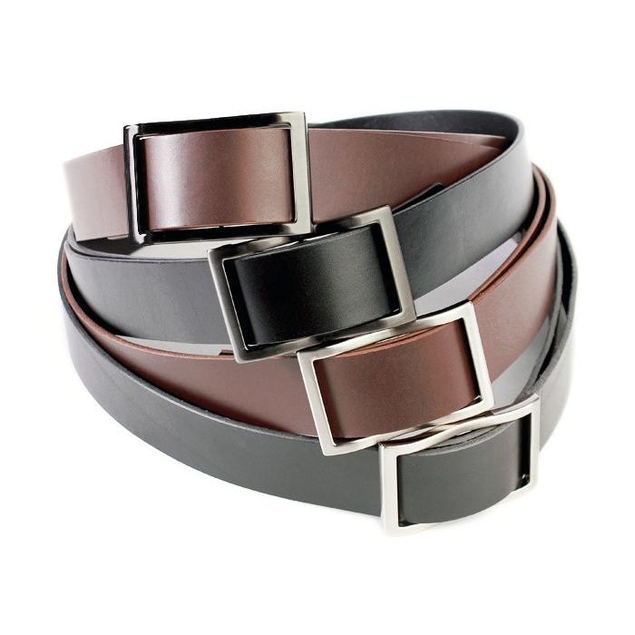 BURBERRY ホールレスベルト ホースロゴバックル 無段階調整 穴なし