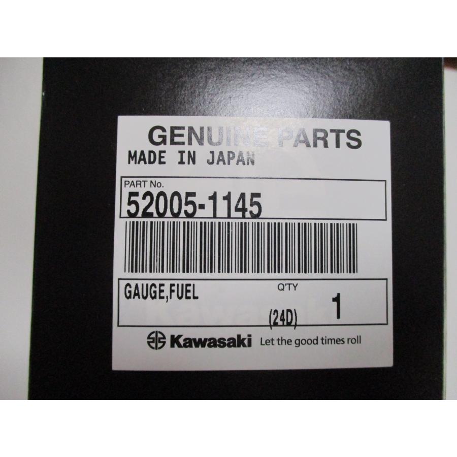 新品 ポルトフォイユ・タノン_モノグラムマカサー/PVC/BRW