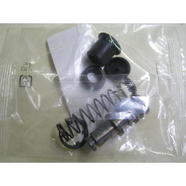 FZR250R 3LN フロントマスター&キャリパー 送料無料☆新品☆FZR250R（3LN3，5，6，7）☆純正
