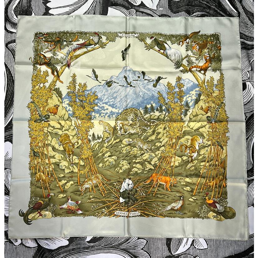 未使用 超美品 エルメス スカーフ 90 カレ HERMES 希少 レア SICHUAN 四川省 グレー系 大判 シルク レディース タグあり 中古 202302 : care90-33 : WIGGGY - 通販 - Yahoo!ショッピング 未使用 超美品 エルメス スカーフ 90 カレ HERMES 希少 レア SICHUAN 四川省 グレー系 大判 シルク レディース タグあり 中古 202302 : care90-33 : WIGGGY - 通販 - Yahoo!ショッピング