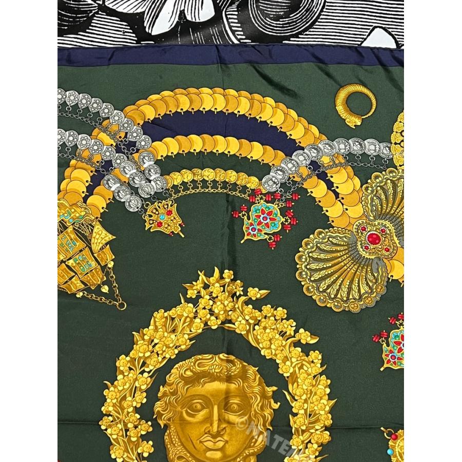 HERMES 中古 エルメス スカーフ 90 カレ KOSMIMA 宇宙 緑 HERMES 中古 エルメス スカーフ 90 カレ KOSMIMA 宇宙 緑