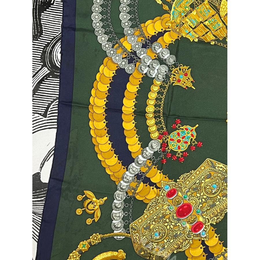 HERMES 中古 エルメス スカーフ 90 カレ KOSMIMA 宇宙 緑 HERMES 中古 エルメス スカーフ 90 カレ KOSMIMA 宇宙 緑
