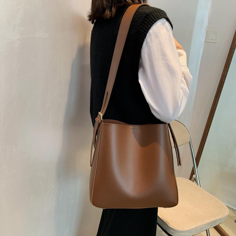 トートバッグ レディース ショルダーバッグ 肩掛け 手持ち バッグ 韓国