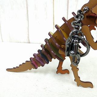 コーチ　REMADE　ミディアム カラーブロック レキシー バッグ チャーム 公式】COACH – コーチ | 【REMADE】ミディアム カラーブロック