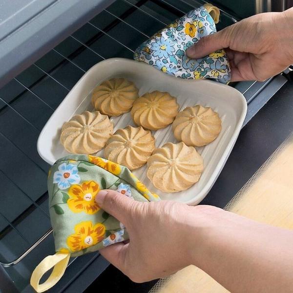 鍋つかみ 三角 ミトン おしゃれ 耐熱 ストウブ かわいい なべつかみ 鍋掴み 三角鍋つかみ 北欧 花柄 厚手 |  | 04