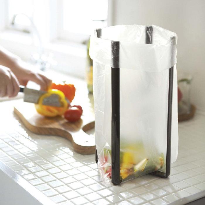 三角コーナー ボトルホルダー グラススタンド グラスホルダー ゴミ袋 水切りスタンド キッチンエコスタンド キッチン収納 キッチン雑貨 便利グッズ タワー Tower |  | 01