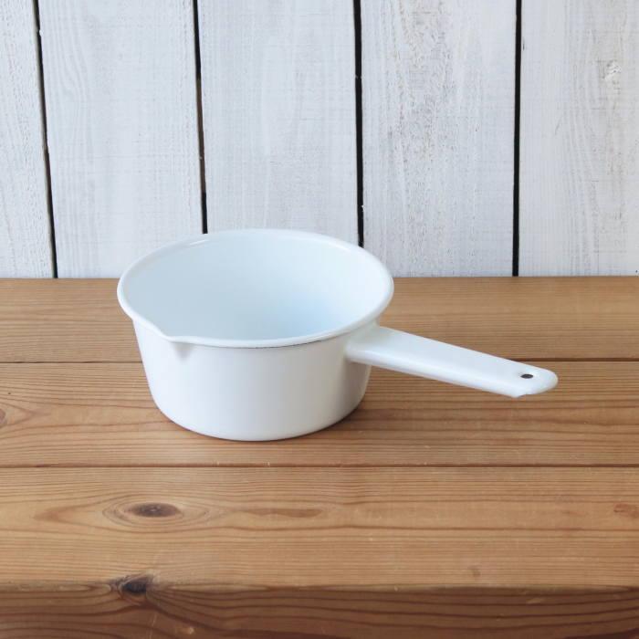 片手鍋 おしゃれ IH ホーロー 琺瑯 ソースパン オーブン対応 食洗器対応 おしゃれ 17cm 1200cc |  | 01