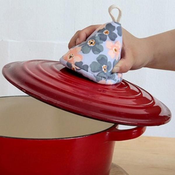 鍋つかみ 三角 ２個セット ミトン おしゃれ 耐熱 ストウブ かわいい なべつかみ 鍋掴み 三角鍋つかみ 北欧 |  | 04