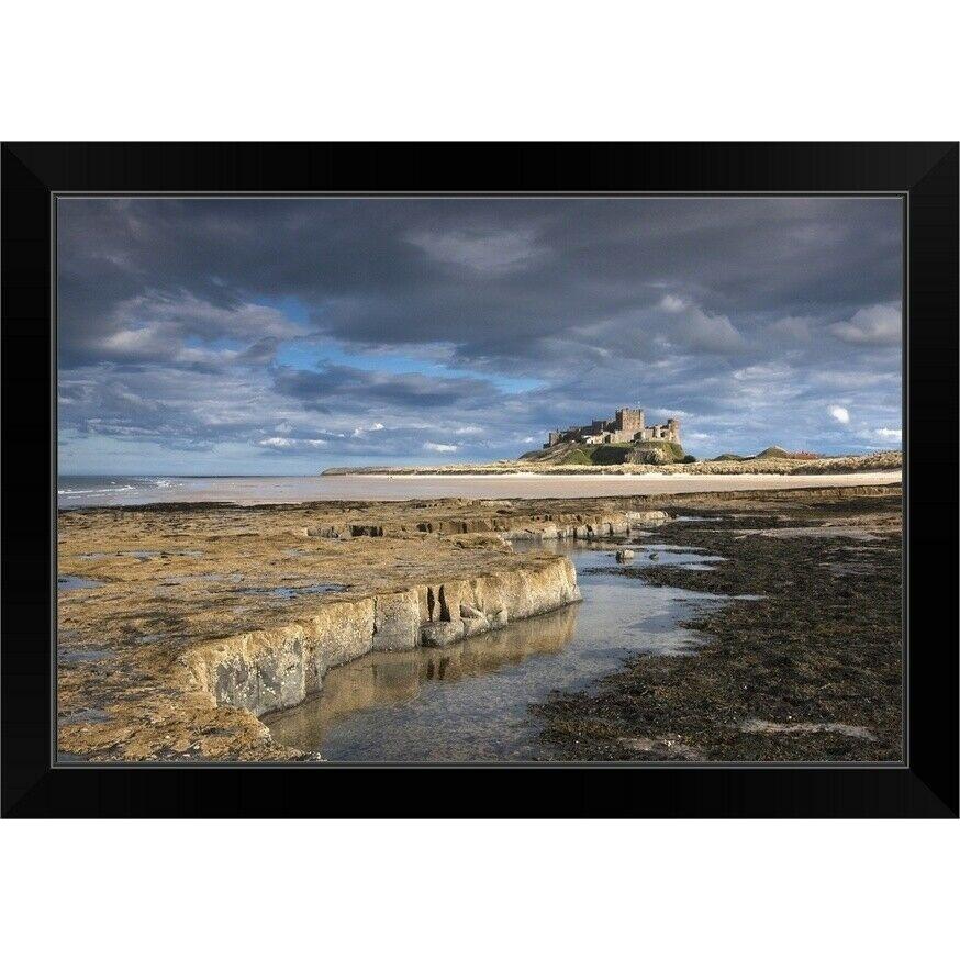 パネルアート A View Of Bamburgh Castle, Bamburgh, Black Framed Wall Art Print, Ca