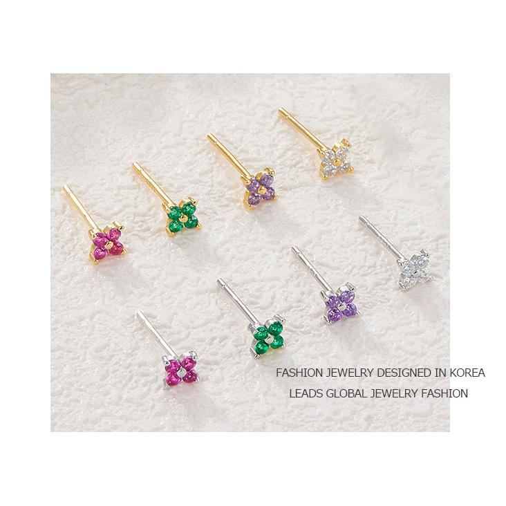 180 パープル✖︎ゴールド花びら＆ジルコニア付お花チャーム　ピアスorイヤリング 180 パープル✖︎ゴールド花びら＆ジルコニア付お花チャーム ピアスor