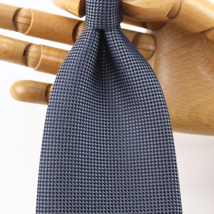 美品 ブルックスブラザーズ ネクタイ シルク 無地 ソリッド シルバー グレー 美品 ブルックスブラザーズ ネクタイ シルク 無地 ソリッド