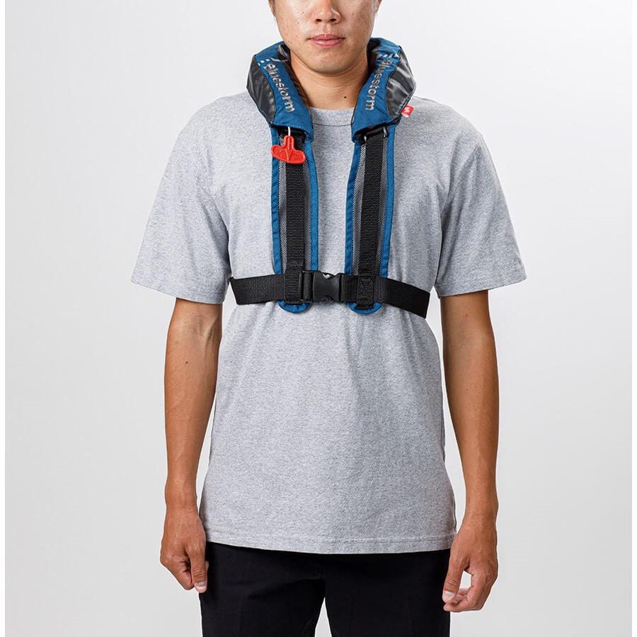 最終値下新品未使用Bluestorm BSJ-8320RS IIライフジャケット ブルーストーム 膨張式ライフジャケットショルダータイプ 自動