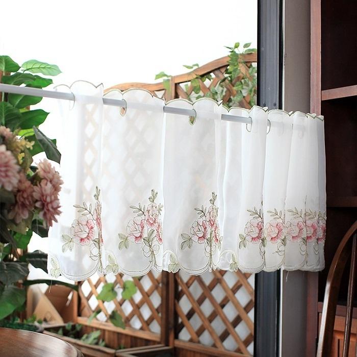 カフェカーテン 小窓用 小窓カーテン 送料無料 キッチンカーテン 刺繍 おしゃれ 小窓 カーテン ミドル カリスター サラサ 花 幅約230cm 丈約60cm Curtain 21q416 7 Windyshop 通販 Yahoo ショッピング