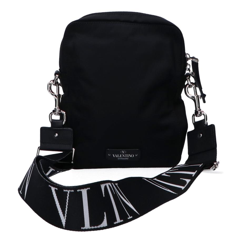 美品 VALENTINO ヴァレンティノ ナイロン/レザー ロックスタッズ 美品 VALENTINO ヴァレンティノ ナイロン/レザー ロックスタッズ