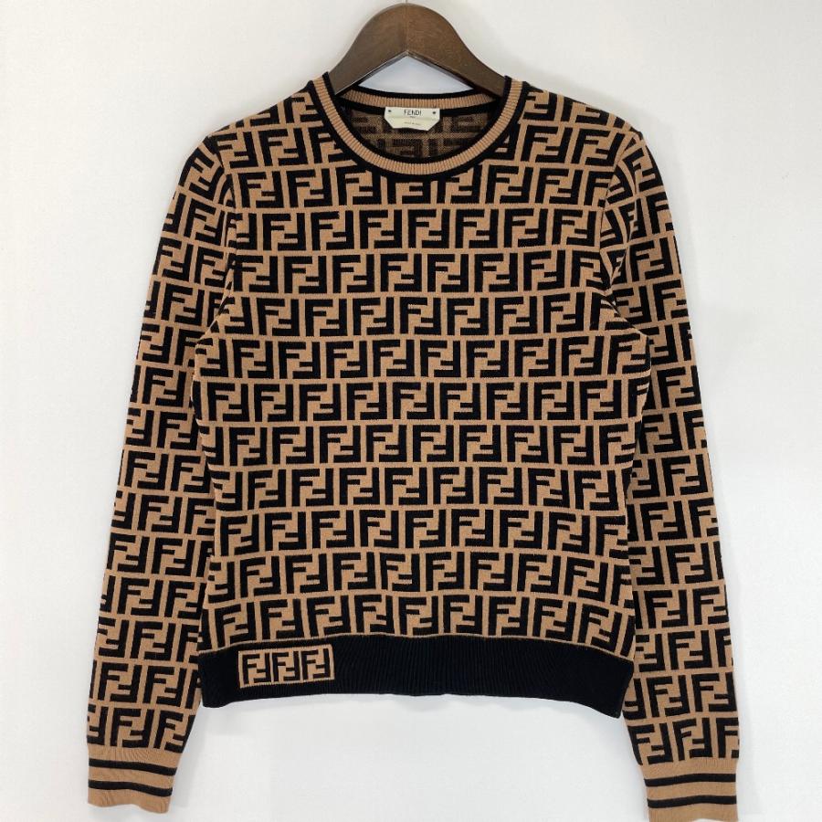 フェンディ FENDI 長袖セーター 総柄 FENDI（フェンディ） 美品/国内正規 FZY703 A5QG FF総ロゴ プル