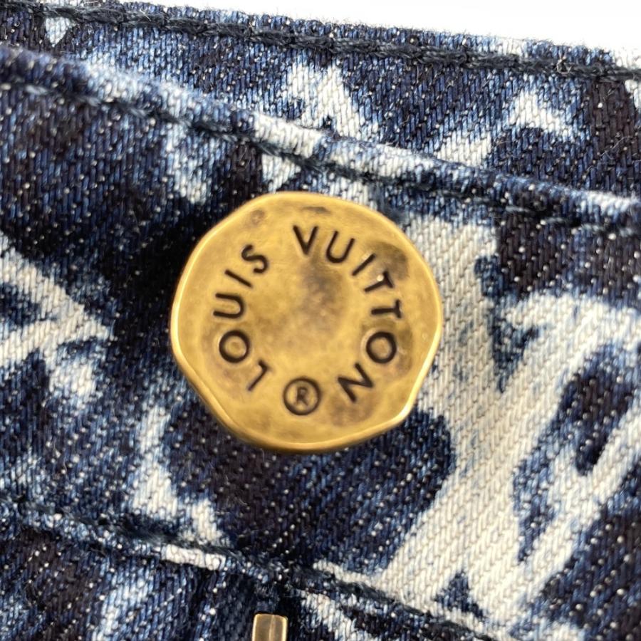 美品　ルイヴィトン　デニムパンツ　モノグラム　総柄　金ボタン　レザー　黒　S 美品 ルイヴィトン デニムパンツ モノグラム 総柄 金ボタン レザー 黒 S