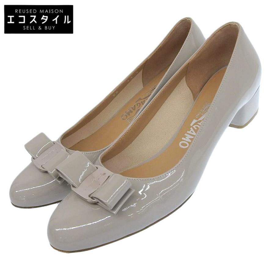 美品 Salvatore Ferragamo サルヴァトーレフェラガモ パテント ヴァラ