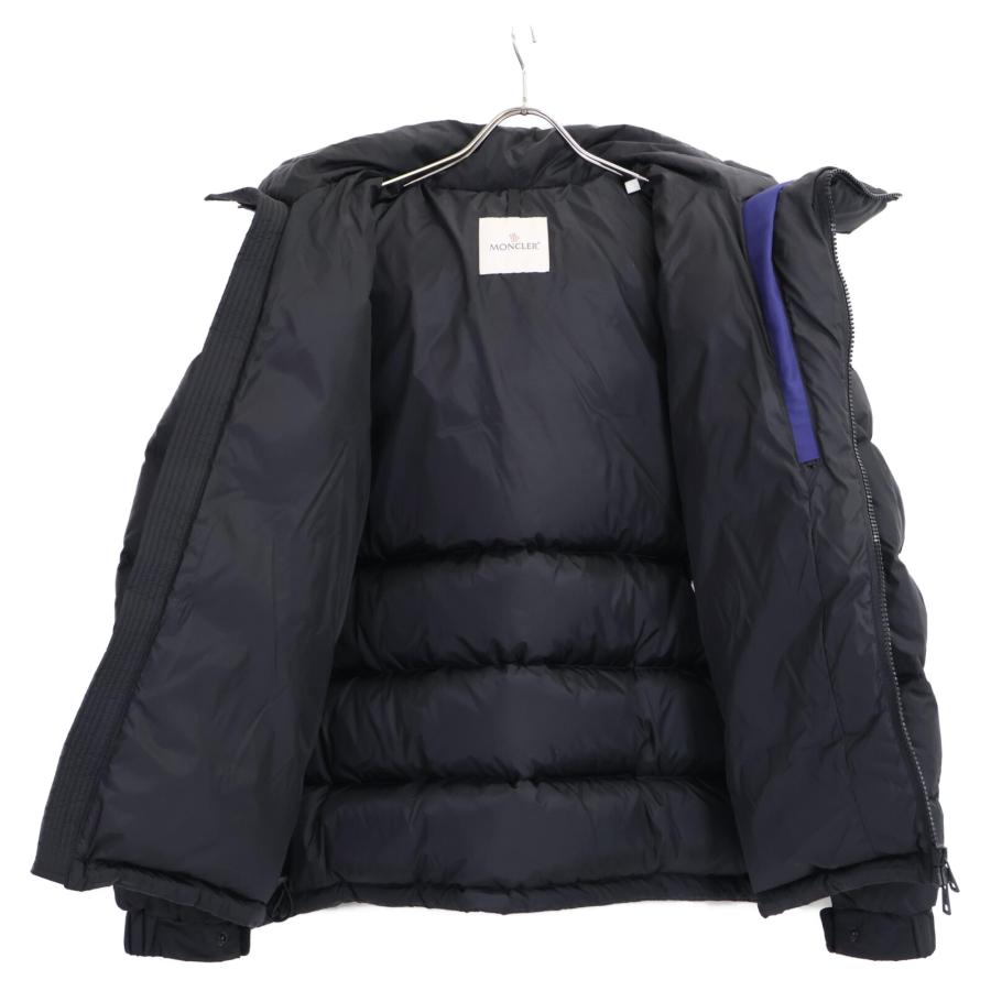 MONCLER（モンクレール） LAVEDA ラバーロゴワッペン ダウンジャケット