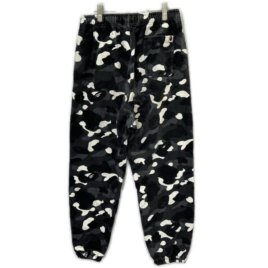 m*1様 アベイシングエイプ　シャークパンツ A BATHING APE（アベイシングエイプ） グレー シャークパンツ グレー M