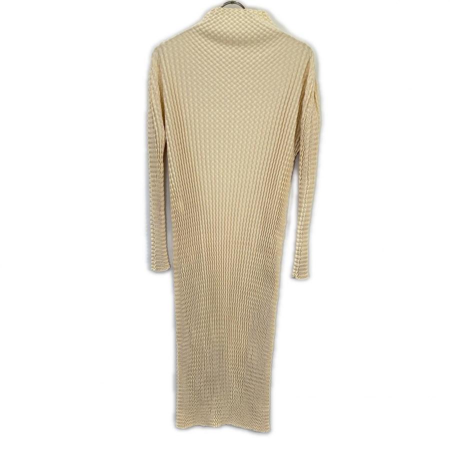 ISSEY MIYAKE イッセイミヤケ 24AW IM43-KH932 ベージュ プリーツニット ワンピース ベージュ 2 ワンピース コットン レディース 中古の画像