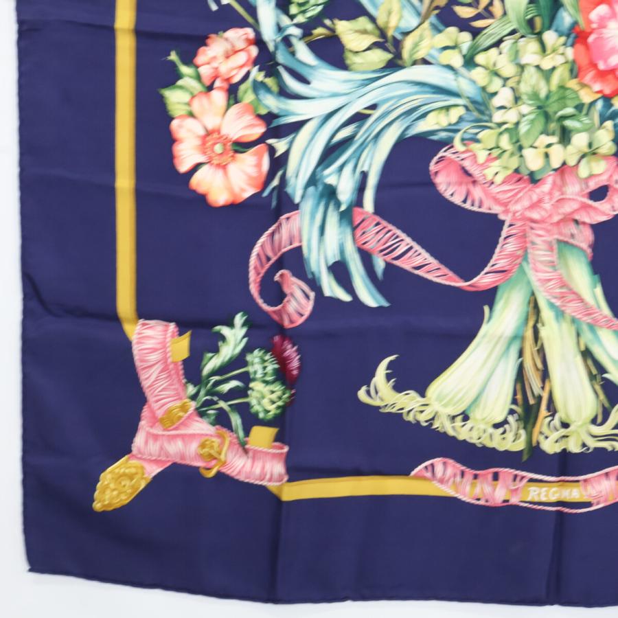 HERMÈS(エルメス) カレ90 レジーナ　シルク100%スカーフ 美品 HERMES エルメス REGINA レジーナ 女王陛下 シルク カレ90