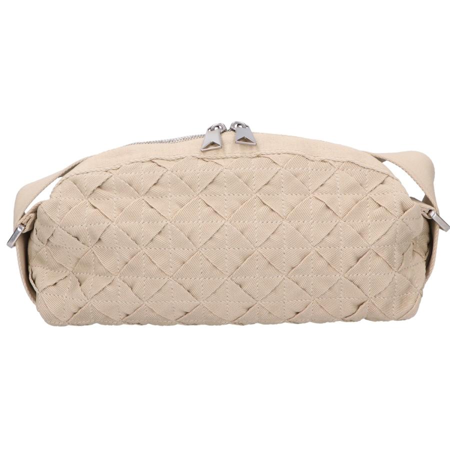 新品同様 BOTTEGA VENETA ボッテガヴェネタ 666850 WEBBING イントレ