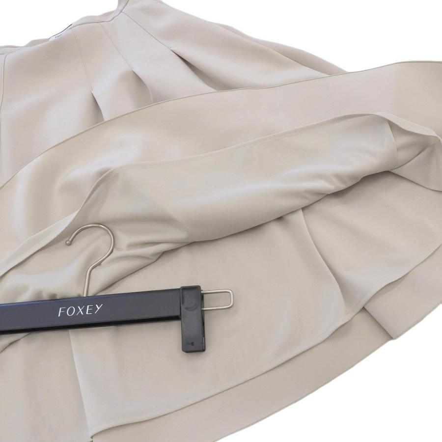 美品 FOXEY NEW YORK フォクシーニューヨーク ローレイン 美品 FOXEY NEW YORK フォクシーニューヨーク ローレイン